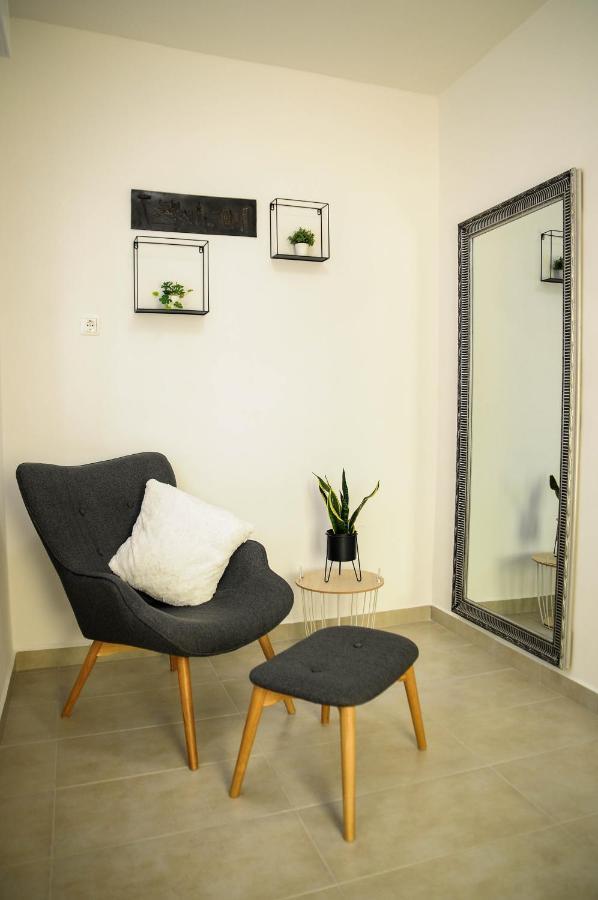 Apartman Gulliver In The Center, 10 Meters From The Sea With Private Parking In Natural Shade ราบัซ ภายนอก รูปภาพ